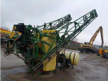 מרסס מותקן על טרקטור John Deere 510: תמונה 3 מרסס מותקן על טרקטור John Deere 510: תמונה 3