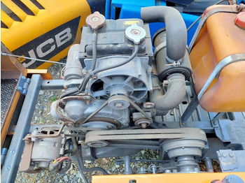 מיני מחפר Kubota RG-15: תמונה 5