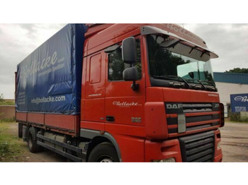 משאית וילונות צד DAF XF