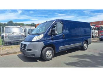 כלי רכב מסחרי עם לוח FIAT