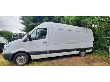 כלי רכב מסחרי עם לוח MERCEDES-BENZ Sprinter 313
