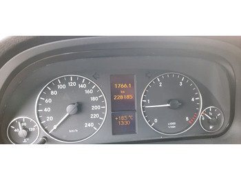 האצ'בק Mercedes-Benz A-Klasse 180 A 180 CDI AVANTGARDE: תמונה 3