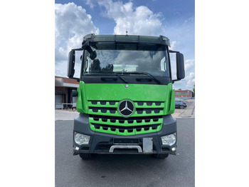 משאית הרמת וו MERCEDES-BENZ Arocs 2643