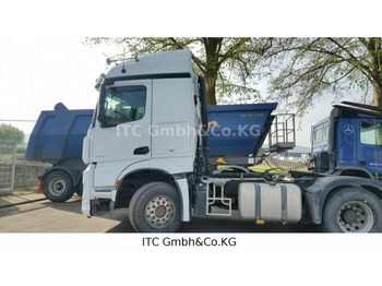 יחידת טרקטור MERCEDES-BENZ Actros 1840