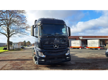 יחידת טרקטור MERCEDES-BENZ Actros 1840