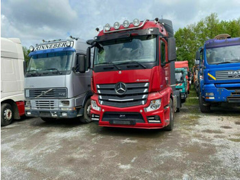 יחידת טרקטור MERCEDES-BENZ Actros 1842