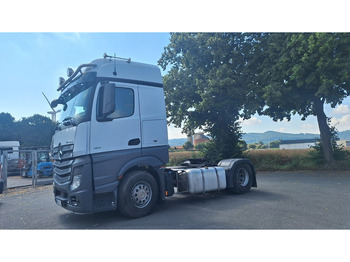 יחידת טרקטור MERCEDES-BENZ Actros 1851