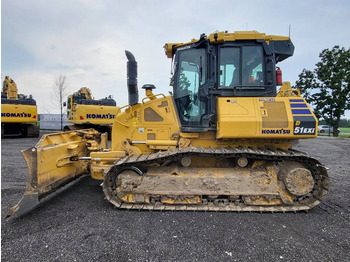 דחפור KOMATSU D51EX