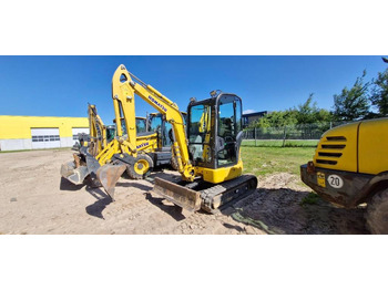 מיני מחפר KOMATSU PC26
