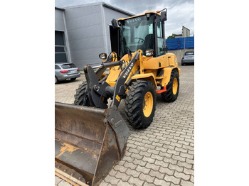 מעמיס גלגלים VOLVO L30G