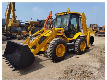 מחפרון JCB 4CX
