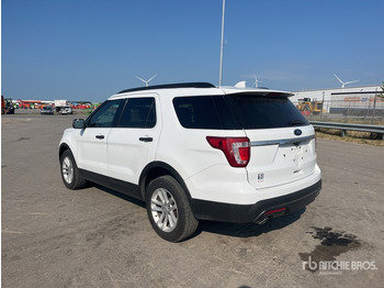 SUV 2015 Ford Explorer 4WD SUV: תמונה 2