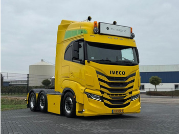 יחידת טרקטור IVECO