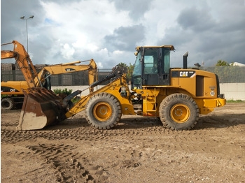 מעמיס גלגלים CATERPILLAR 930