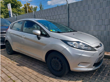 מכונית FORD
