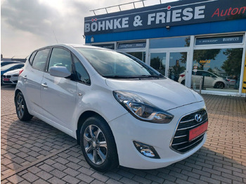 מכונית HYUNDAI