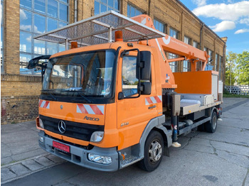 פלטפורמה אווירית מותקנת על משאית MERCEDES-BENZ Atego