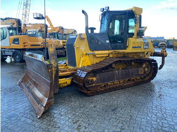 דחפור KOMATSU D61