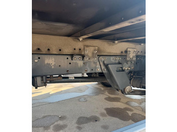 משאית תיבה Eurocargo furgone e sponda: תמונה 4