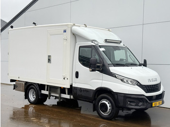 כלי רכב מסחרי עם תיבה Iveco Daily Daily 70C18 3.0 *Service bus / Inbouw* LED Climate Control Cruise Control Tachograaf Standkachel Trekhaak Camera Stoelverwarming: תמונה 4 כלי רכב מסחרי עם תיבה Iveco Daily Daily 70C18 3.0 *Service bus / Inbouw* LED Climate Control Cruise Control Tachograaf Standkachel Trekhaak Camera Stoelverwarming: תמונה 4