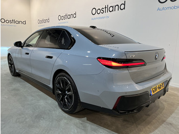 סדאן BMW i7 xDrive60 106 kWh / M Sportpakket / Panoramadak / Bowers & Wilkins / 11.600 KM !!: תמונה 4