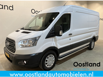 כלי רכב מסחרי עם לוח FORD Transit