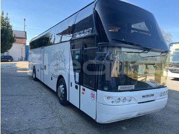 אוטובוס בין עירוני NEOPLAN