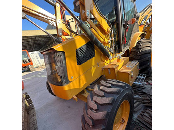 מחפרון CATERPILLAR 420F: תמונה 2