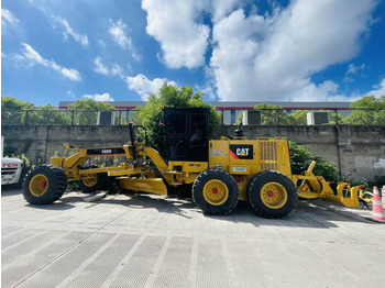 מפלסת CATERPILLAR 140H