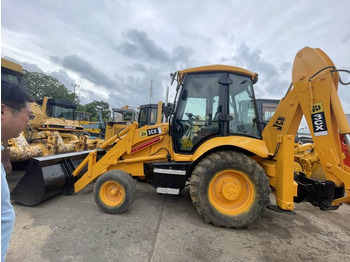 מחפרון JCB 3CX