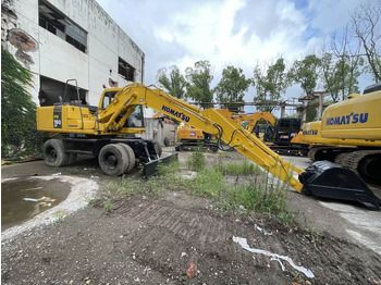 מחפר גלגלים KOMATSU PW160