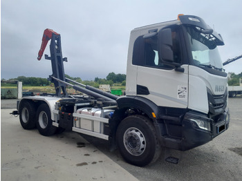 משאית הרמת וו IVECO: תמונה 2