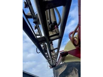 מרסס נגרר Hardi COMMANDER 4200L: תמונה 5 מרסס נגרר Hardi COMMANDER 4200L: תמונה 5