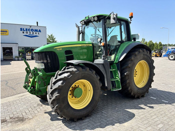 טרקטור חקלאי JOHN DEERE 7530