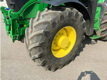 טרקטור חקלאי John Deere 6R 215: תמונה 2