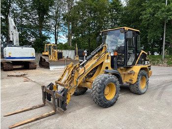 מעמיס גלגלים CATERPILLAR 908