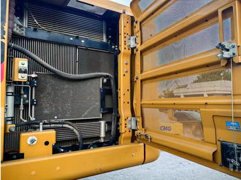 מחפר סורק CAT 320: תמונה 4