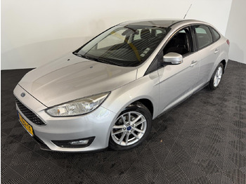 סדאן FORD