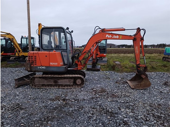 מיני מחפר Pel-Job EB406 rautateloilla. Kolme kauhaa: תמונה 4