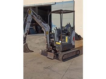מיני מחפר BOBCAT E17Z