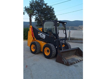 מעמיס רצועות קומפקטי JCB