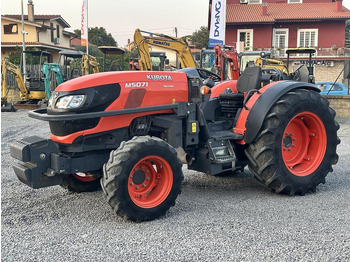 טרקטור חקלאי KUBOTA
