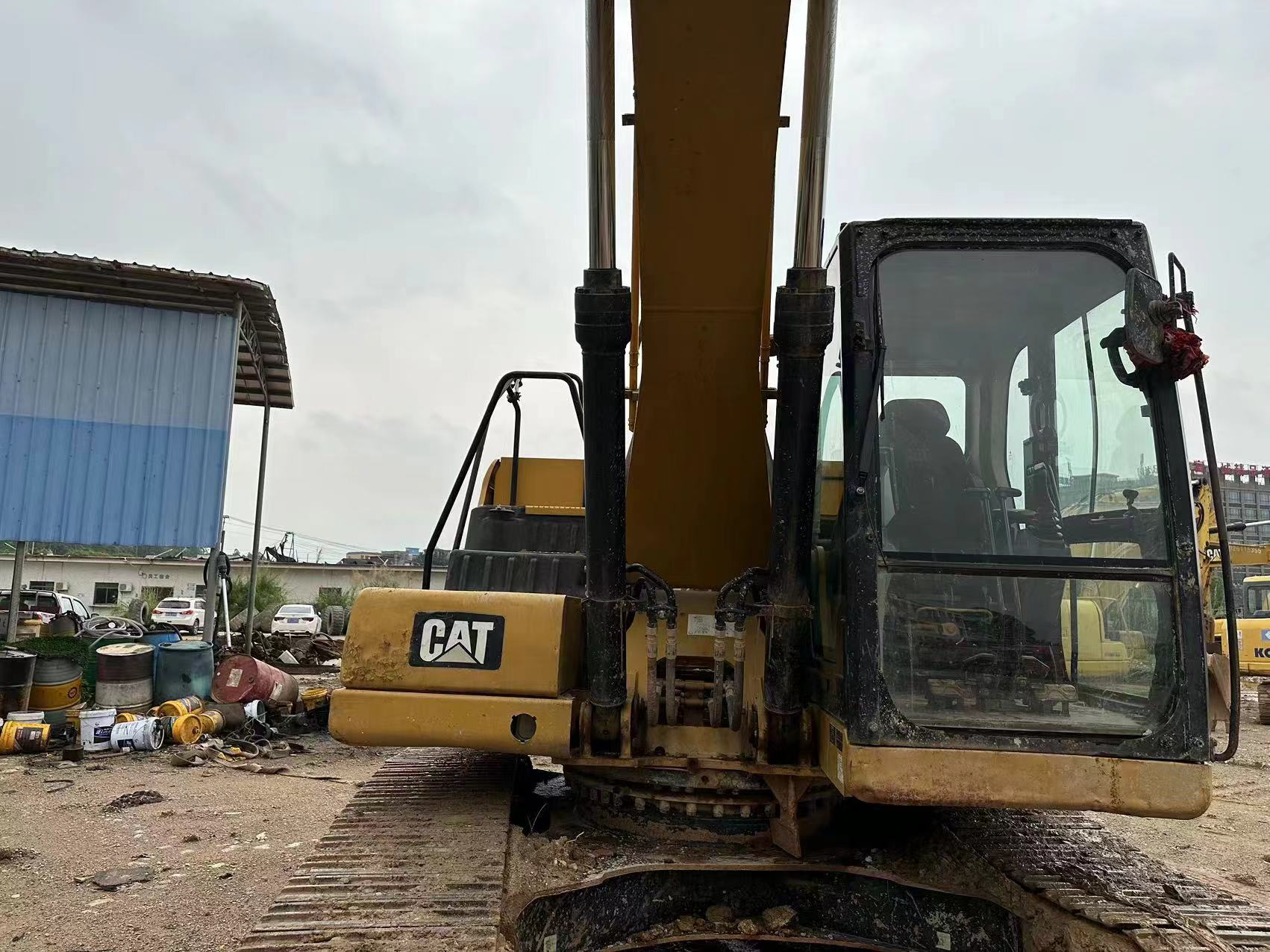 מחפר סורק CATERPILLAR 320GC: תמונה 5