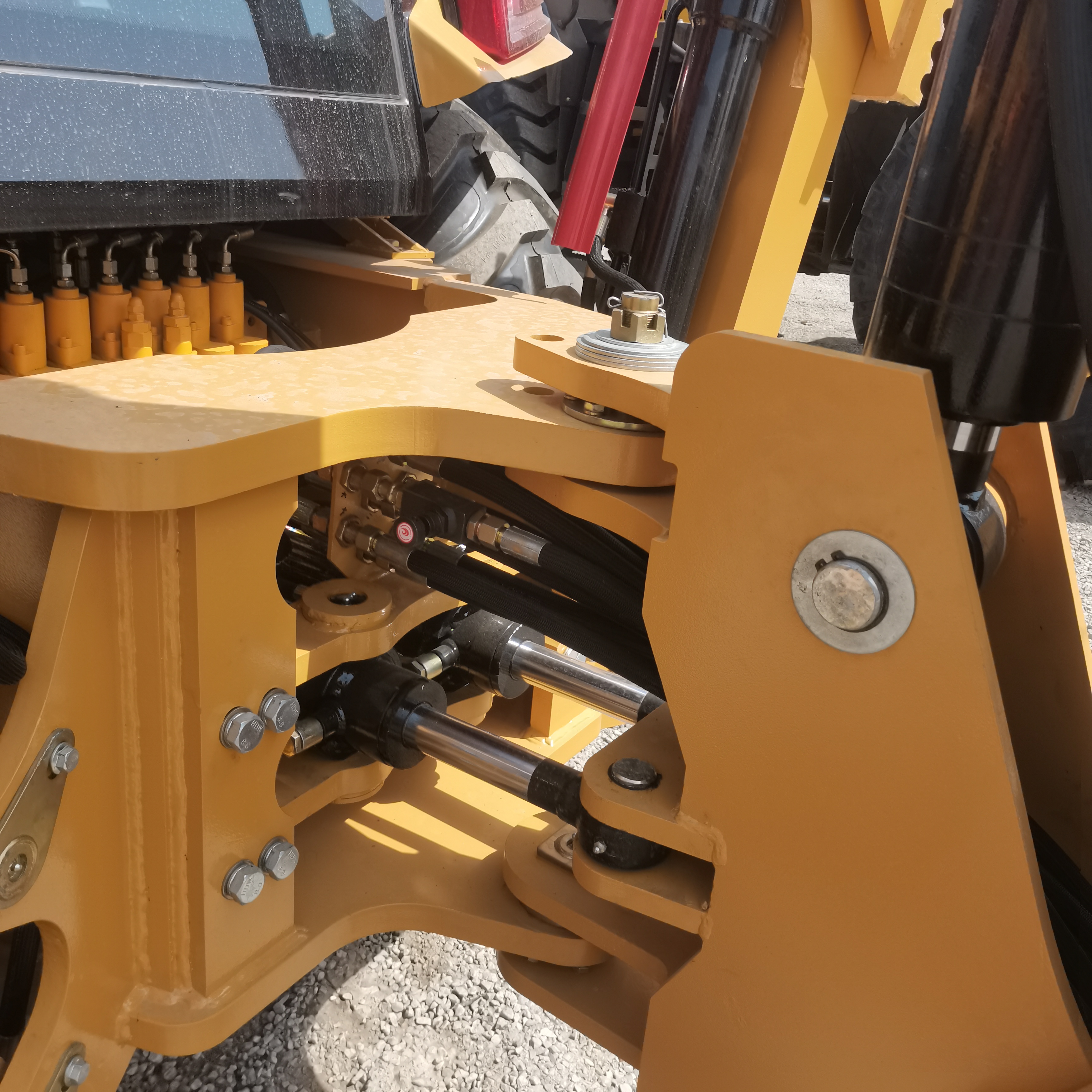 חָדָשׁ מחפרון CATERPILLAR 420F: תמונה 5