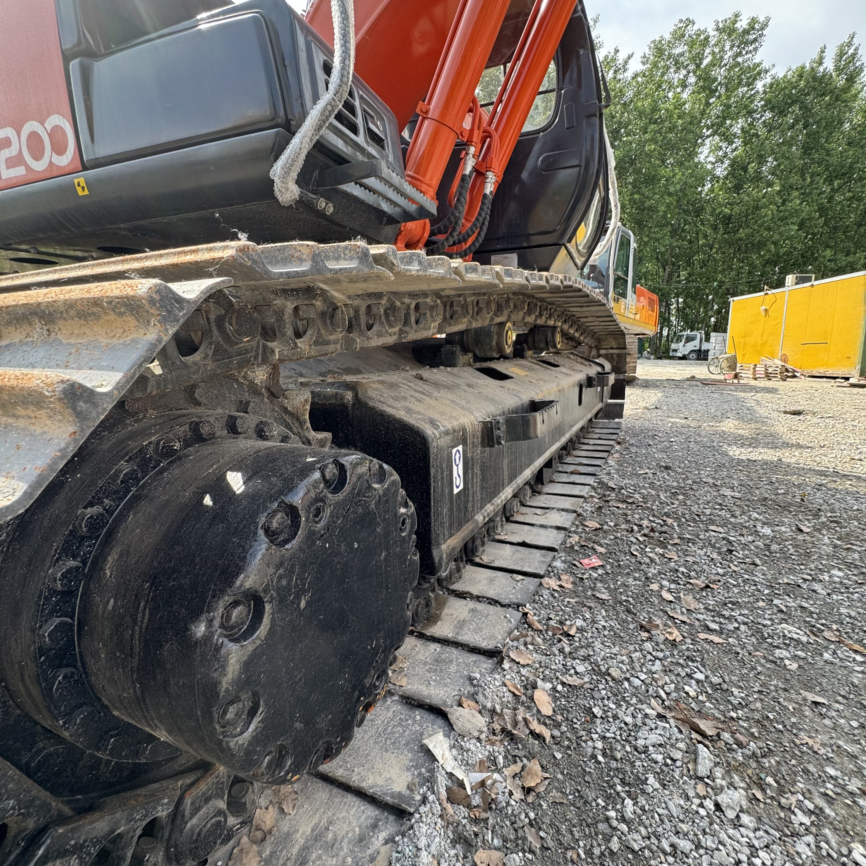 מחפר סורק HITACHI ZX200: תמונה 5