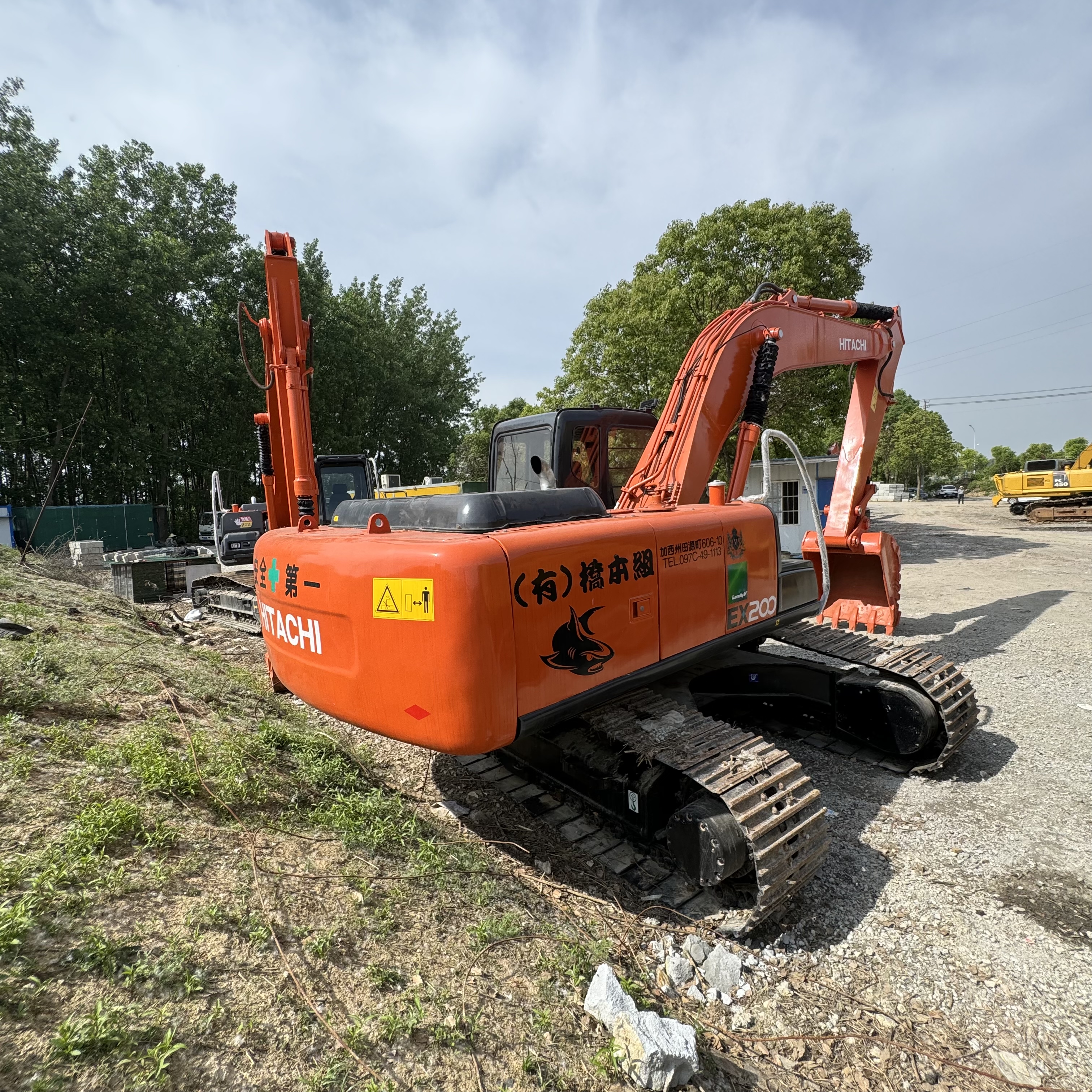 מחפר סורק HITACHI ZX200: תמונה 4