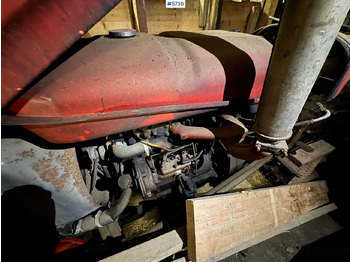 טרקטור חקלאי 1964 Massey Ferguson TE20: תמונה 2