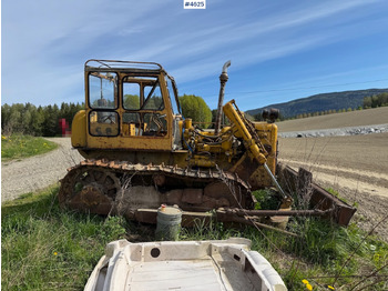 דחפור CATERPILLAR D4C