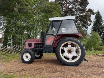 טרקטור חקלאי ZETOR