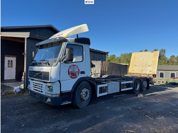 מוביל מכולות/ משאית החלפת גוף VOLVO FM
